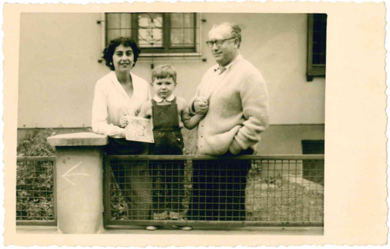 1956 - Con su esposos e hijo